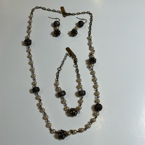 Perch Jewelry Set: Necklace, Bracelet & Pierced Earrings - Picture 1 of 12